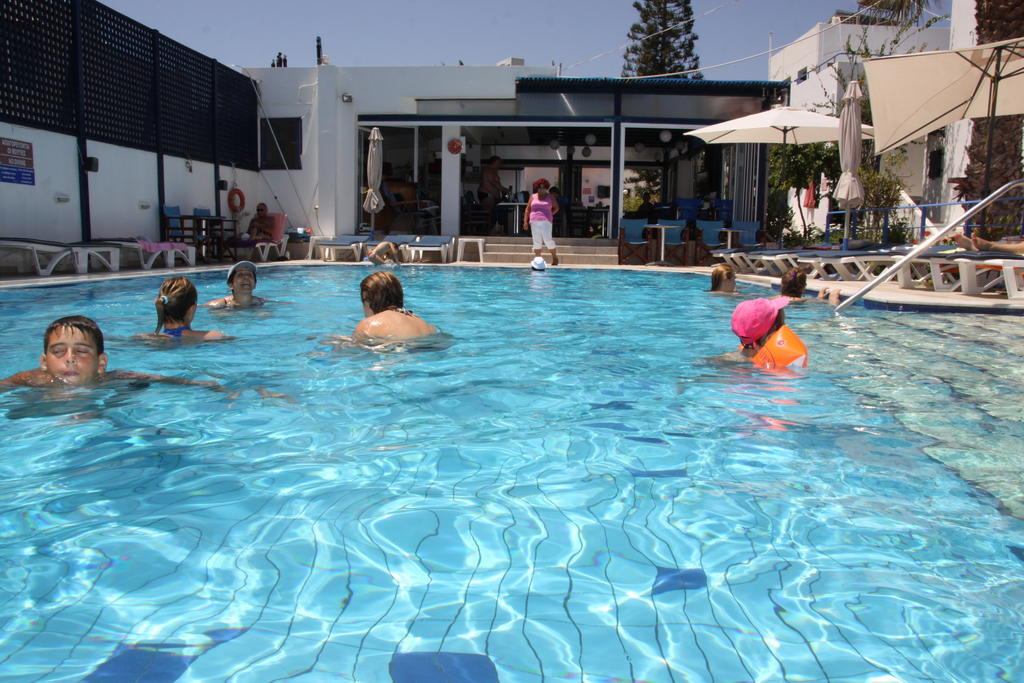 Porto Bello Hotel Apartments Mílatos Exterior foto