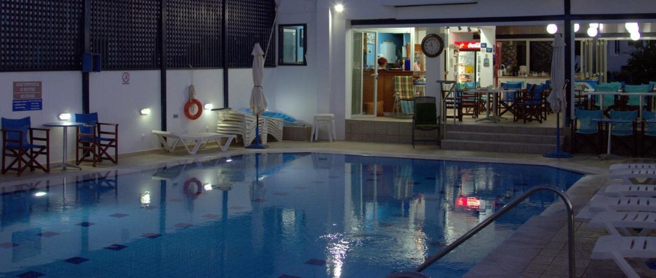 Porto Bello Hotel Apartments Mílatos Exterior foto